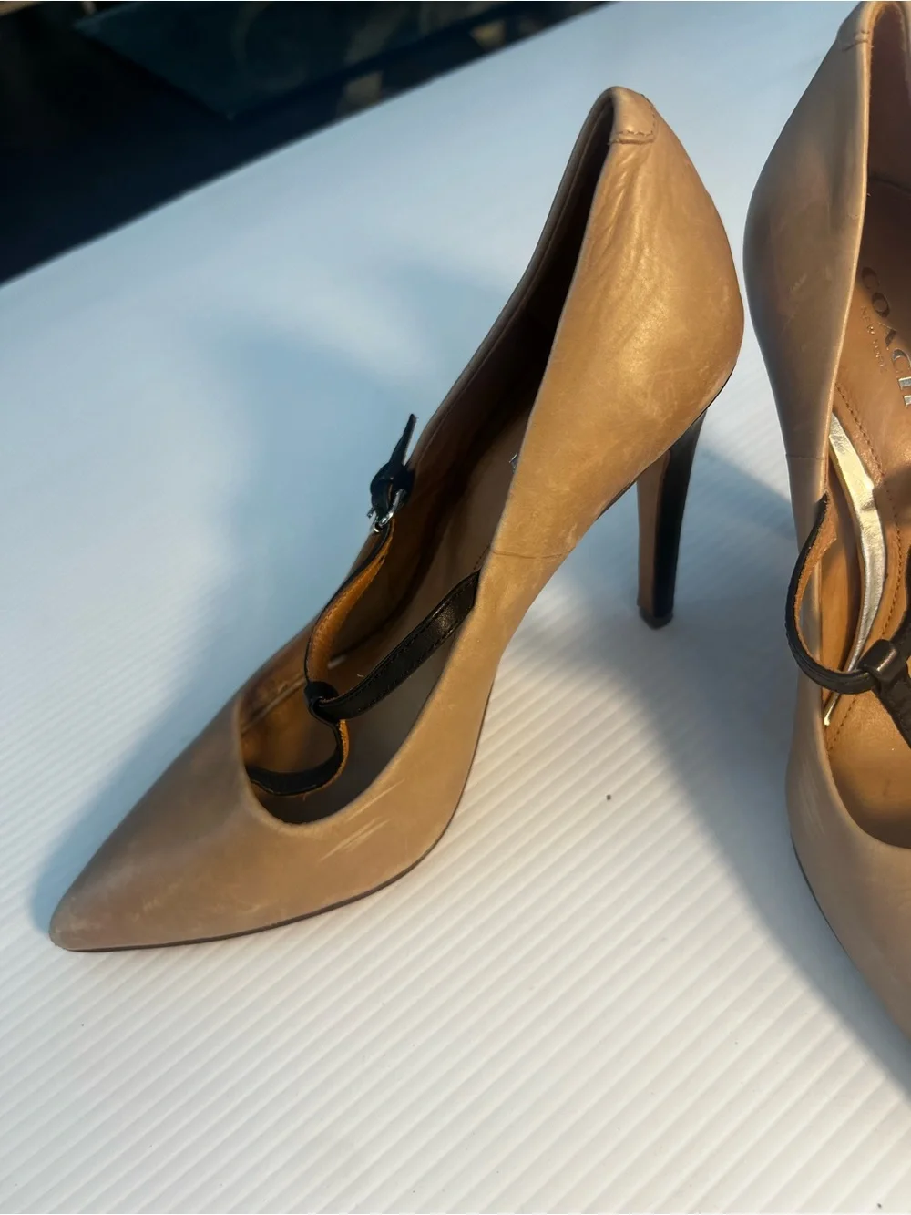 Coach t trap high heels 7,5